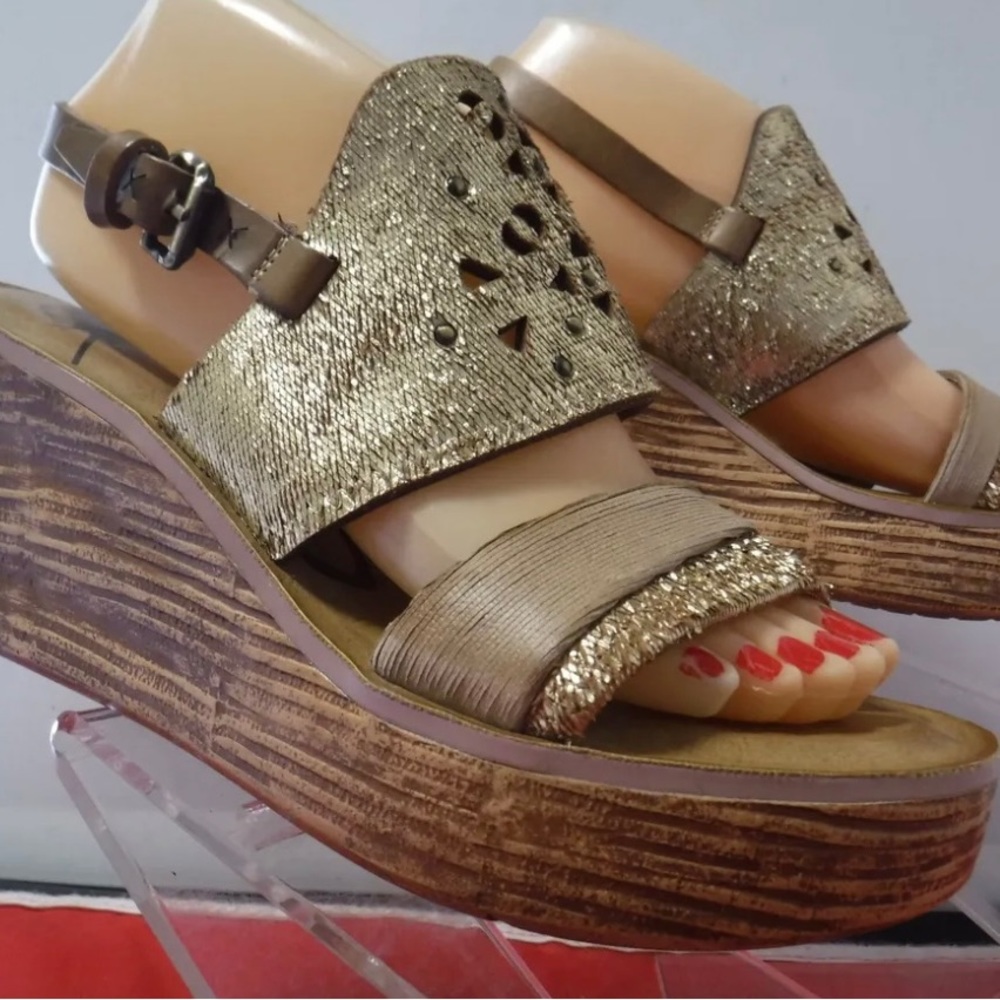 OTBT cut out leather gold wedge sandals size 7.5